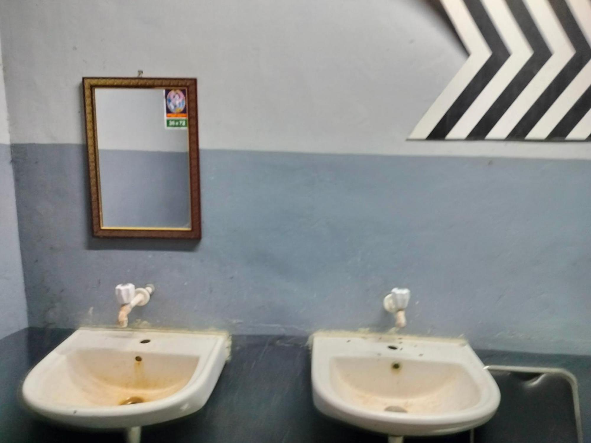 Sri Durga Jatri Nibasa Hostel Brahmapur Exterior foto
